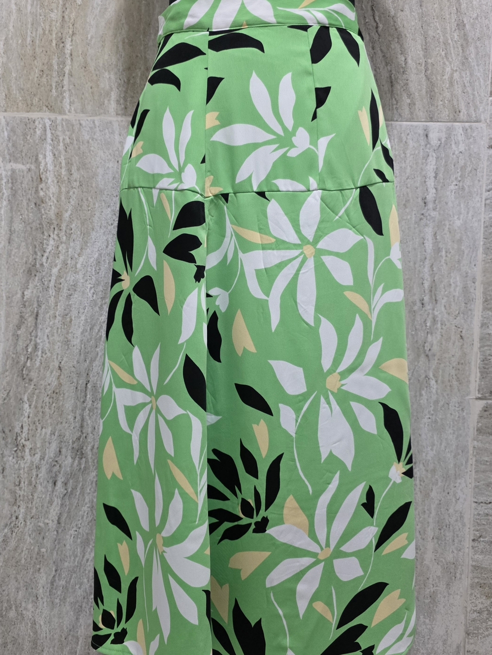 Liz Claiborne Light Green Floral Midi Skirt